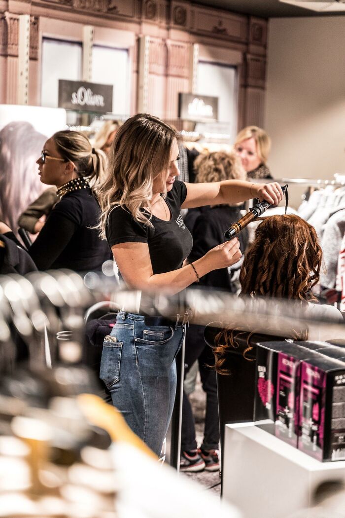 30 Things People Do That Hairdressers Find Pleasant Or Annoying