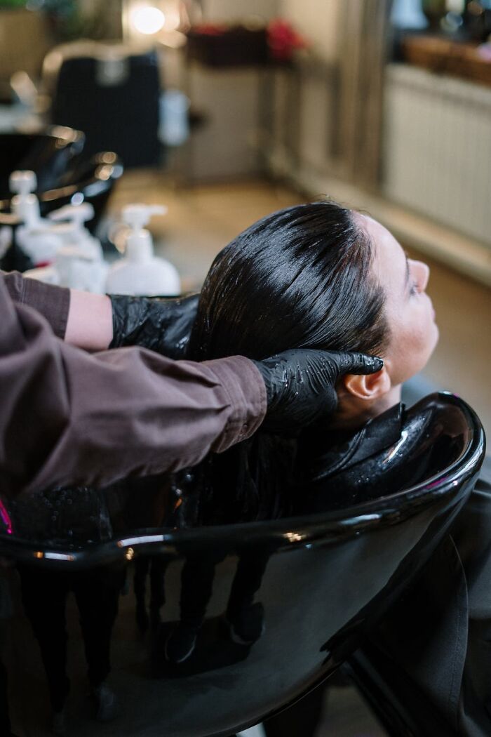 30 Things People Do That Hairdressers Find Pleasant Or Annoying