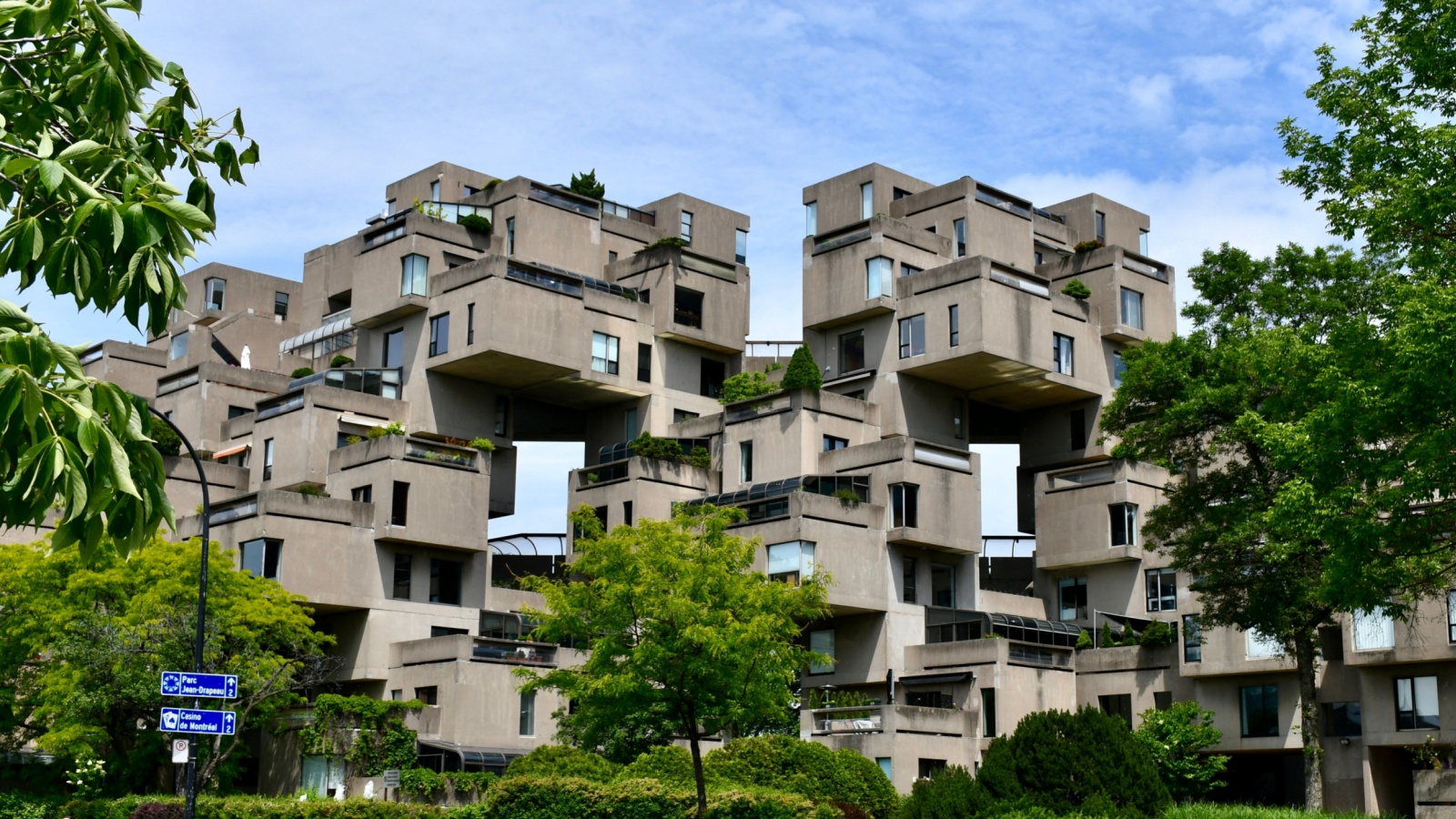 16 ugly Canadian buildings that are actually architectural marvels