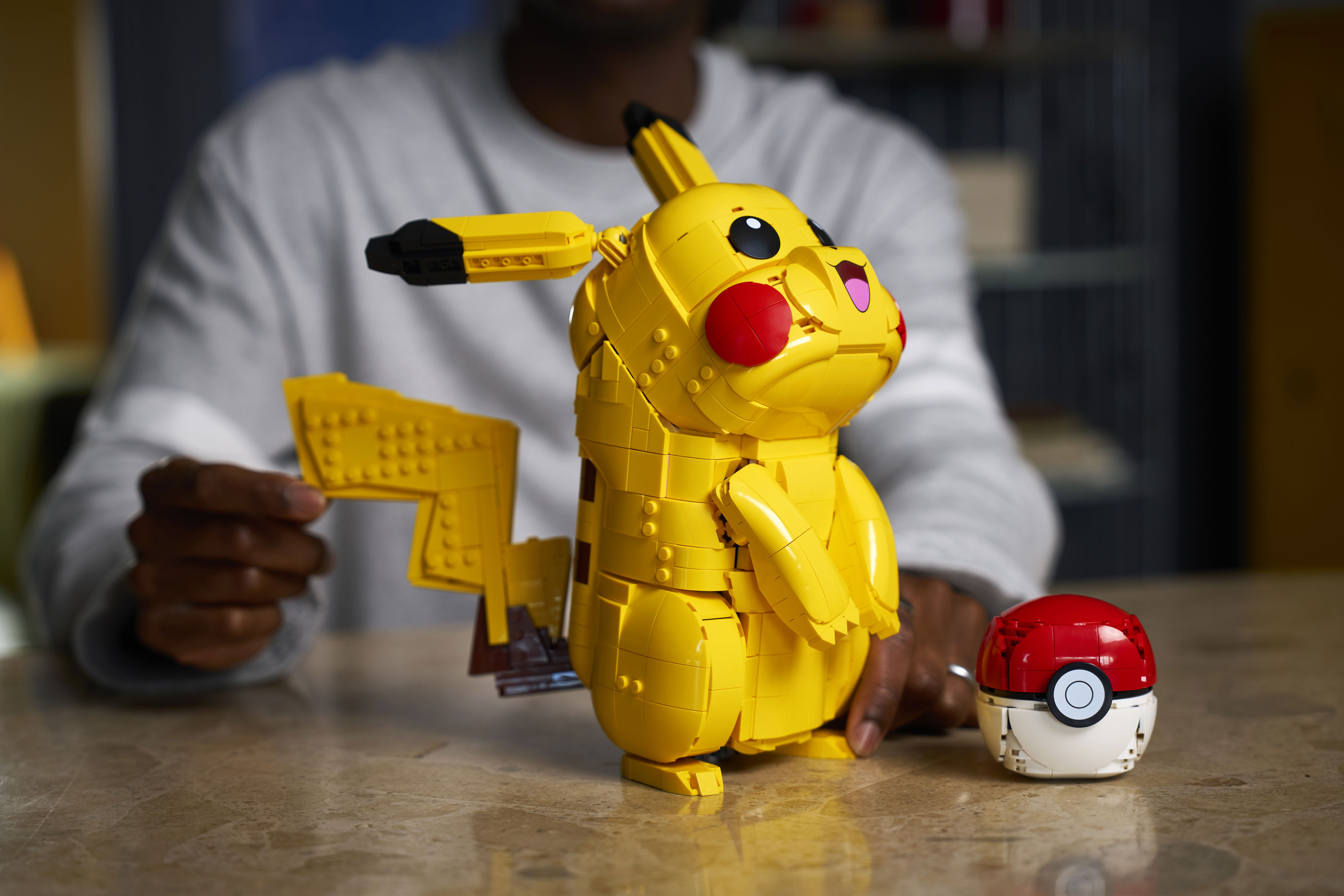 LEGO en Pokémon kondigen grote samenwerking aan en laten eerste sets ...