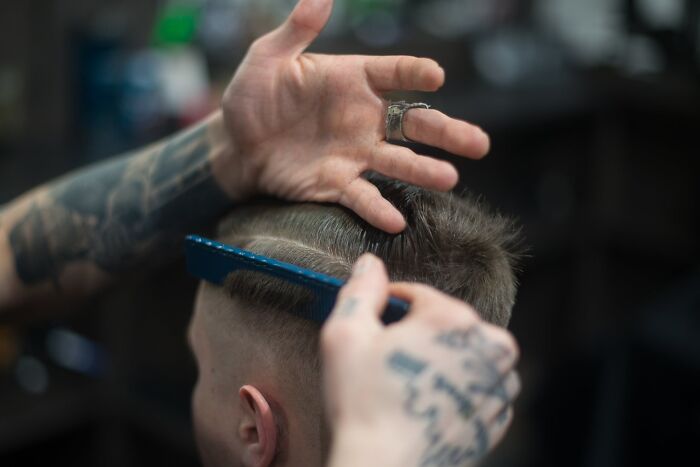 30 Things People Do That Hairdressers Find Pleasant Or Annoying