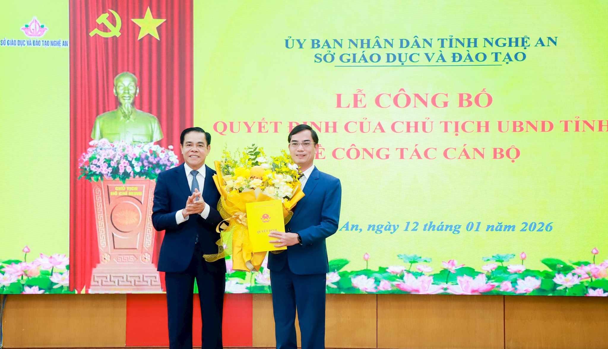 Nhà giáo ưu tú Nguyễn Văn Khoa giữ chức Giám đốc Sở GDĐT Nghệ An