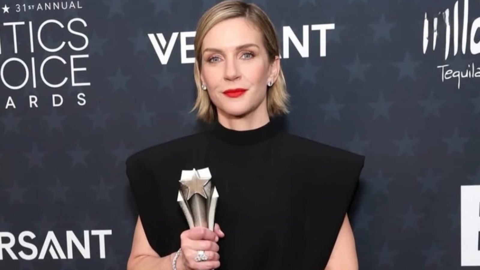 Quick facts about Pluribus star Rhea Seehorn: Family life, career ...