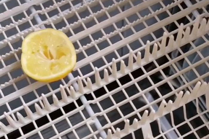 “Bin The Dating Apps”: 25 Women Are Sharing Their Favorite Life Hacks