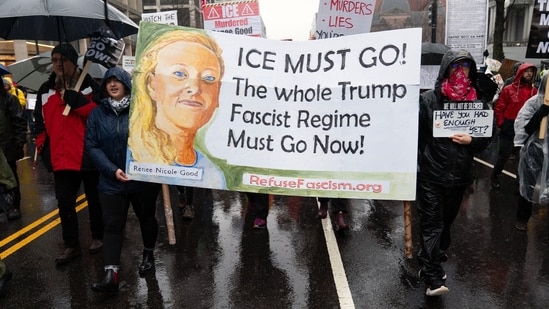 ICE going door‑to‑door? Here's what to do and know about your rights