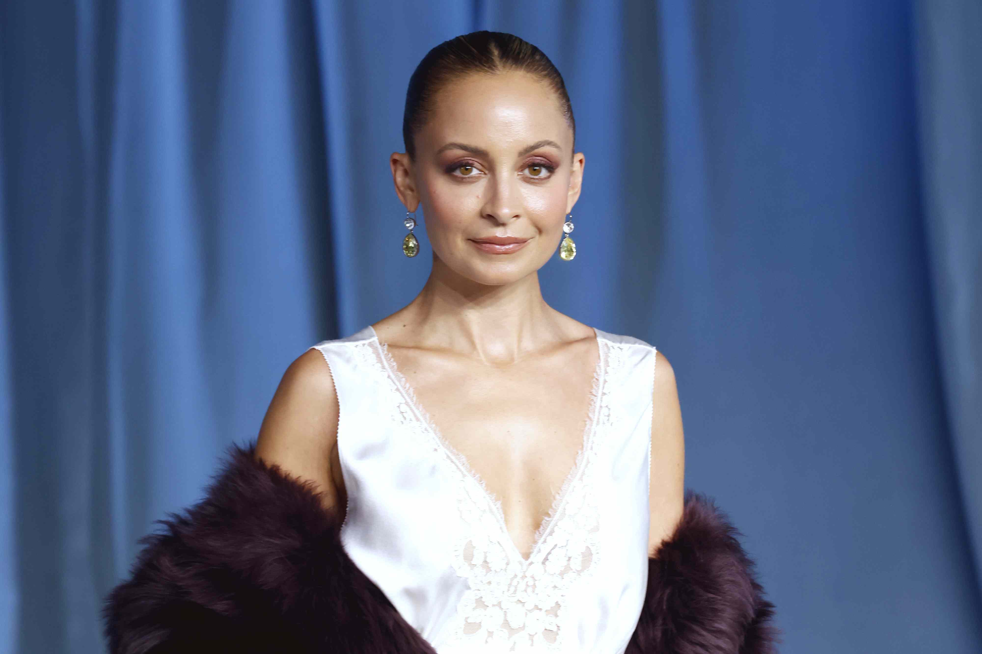 Nicole Richie's daughter Harlow, 18, looks so grown up in rare 18th(01)