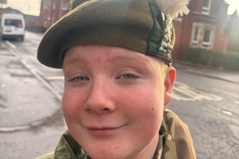Hero teenager saves child's life at Glasgow train station after hearing ...