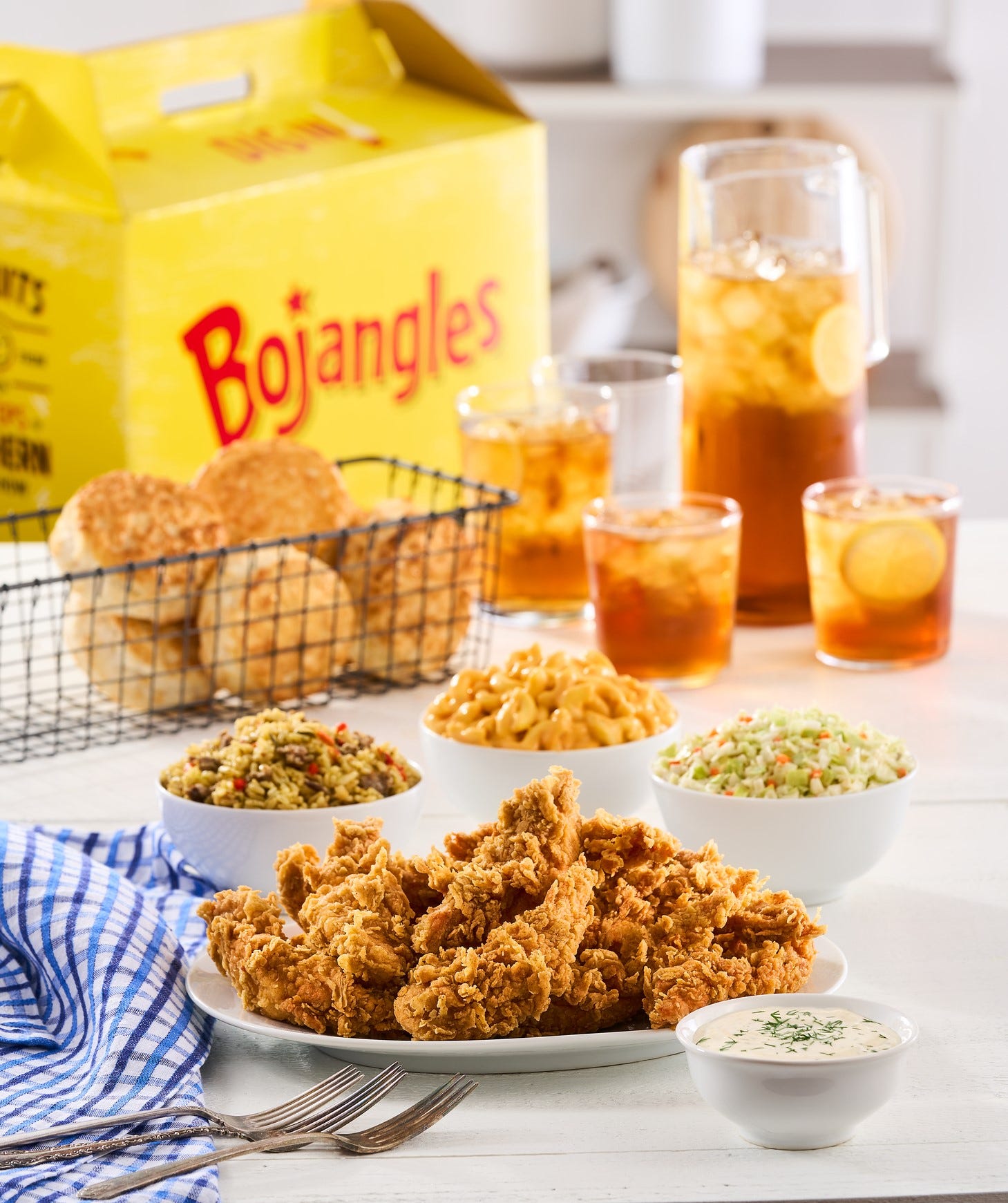Popular Southern fried chicken makes its Arizona debut. How to try it