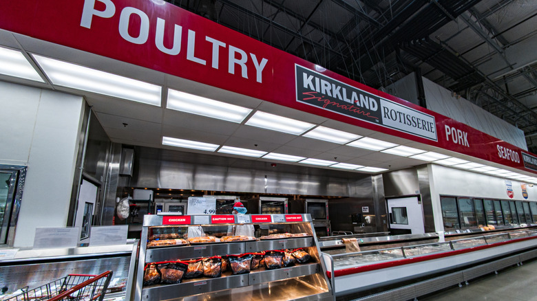Costco's 2-pound bag of chicken rivals this fast food chain's offering
