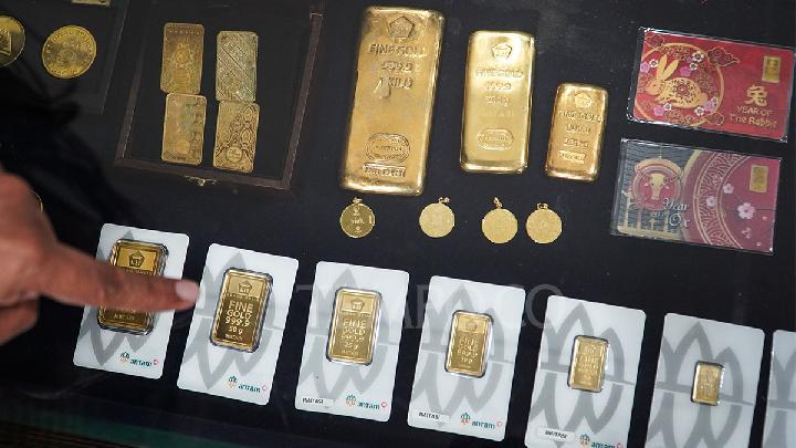 Harga emas Antam turun Rp6 ribu