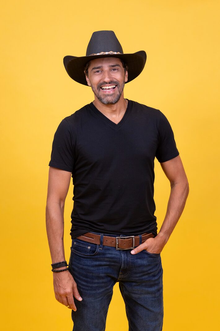 Alberto Cowboy retorna ao BBB 26 Foto: Rede Globo/Divulgação