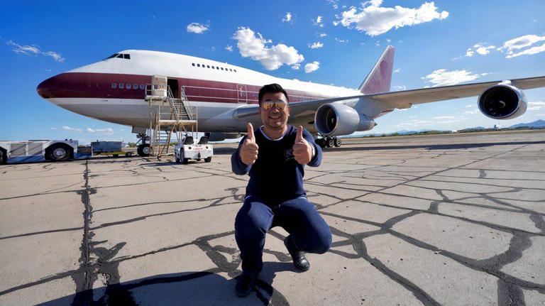 From Kai Tak to Simple Flying: Sam Chui joins our global aviation team