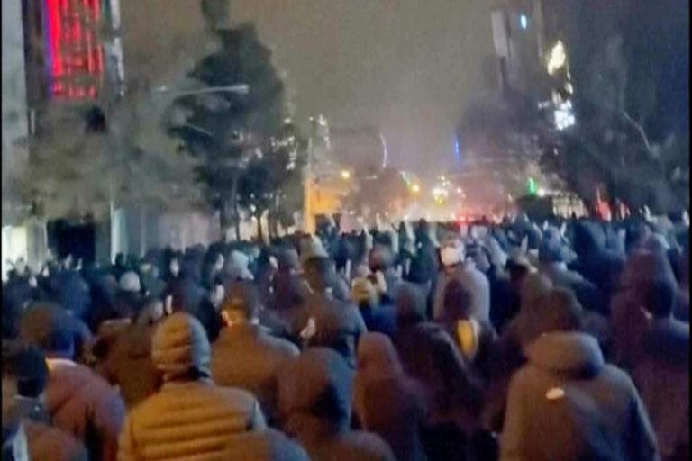 Trump says Iran wants to negotiate as the death toll in protests rises ...