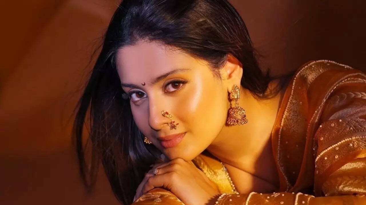 Laughter Chefs 3: Isha Malviya to quit the show midway? Says, “Koi kisi ...