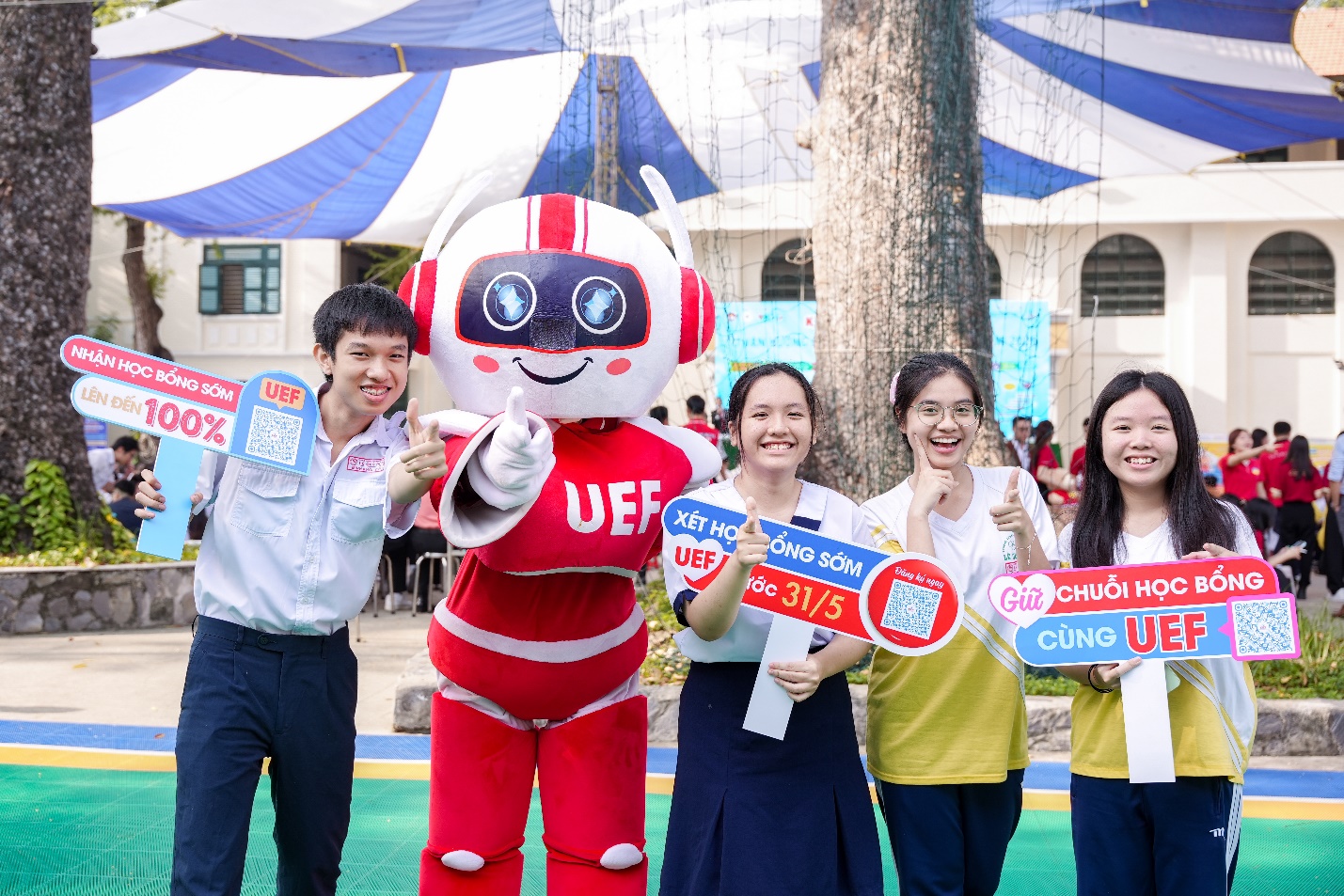 Học bổng sớm giúp 2k8 thuận lợi bước vào giảng đường quốc tế - Ảnh: NTCC