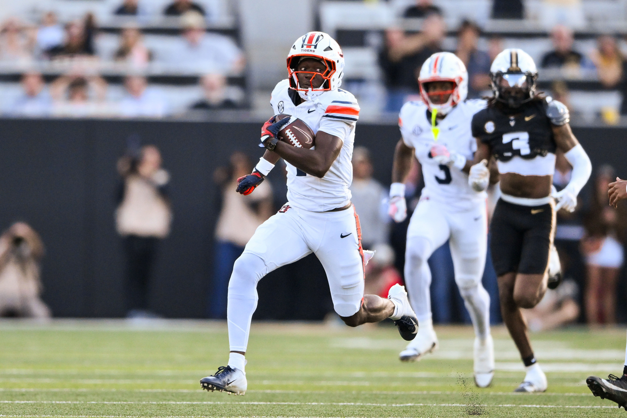 Texas Tech lands former Auburn WR Malcolm Simmons in transfer portal
