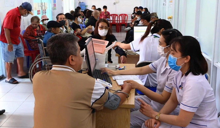 Làm gì để người bệnh chọn trạm y tế?