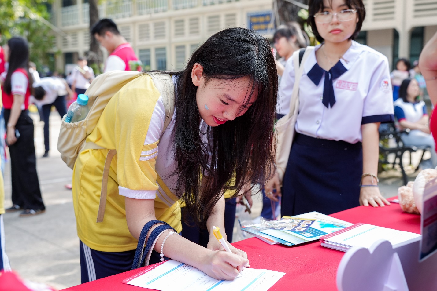 UEF bắt đầu nhận hồ sơ xét học bổng theo điểm học kỳ 1 lớp 12