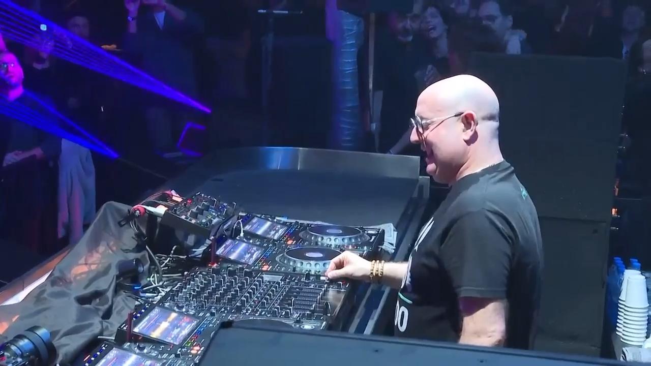 Priest by day, DJ by night: Padre Guilherme's rave in Beirut draws ...