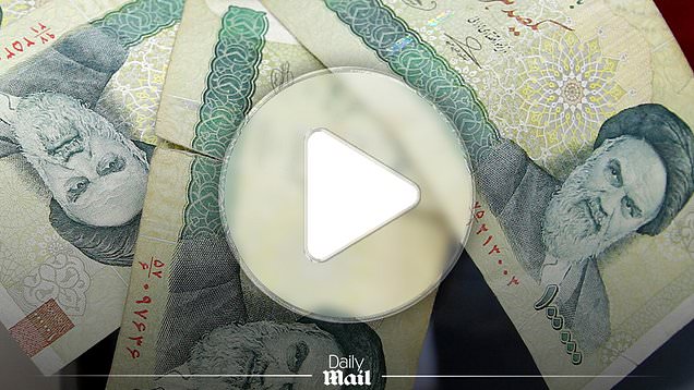 Iran's rial collapses as currency crisis deepens amid protests