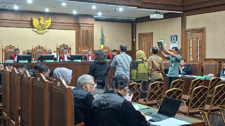 Jaksa Bongkar Selisih Investasi Rp 209 T di PT AKAB