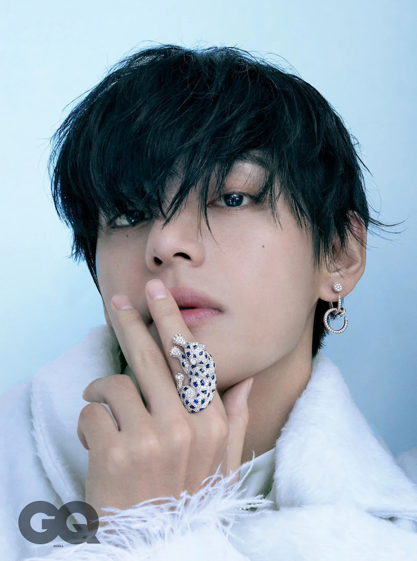 V BTS lập kỷ lục 70 triệu người theo dõi trên Instagram
