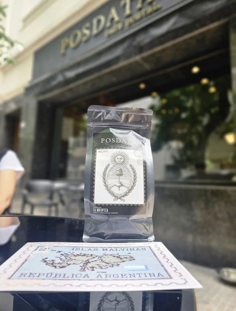 Posdata Café: el bar porteño donde el café se acompaña con cartas ...