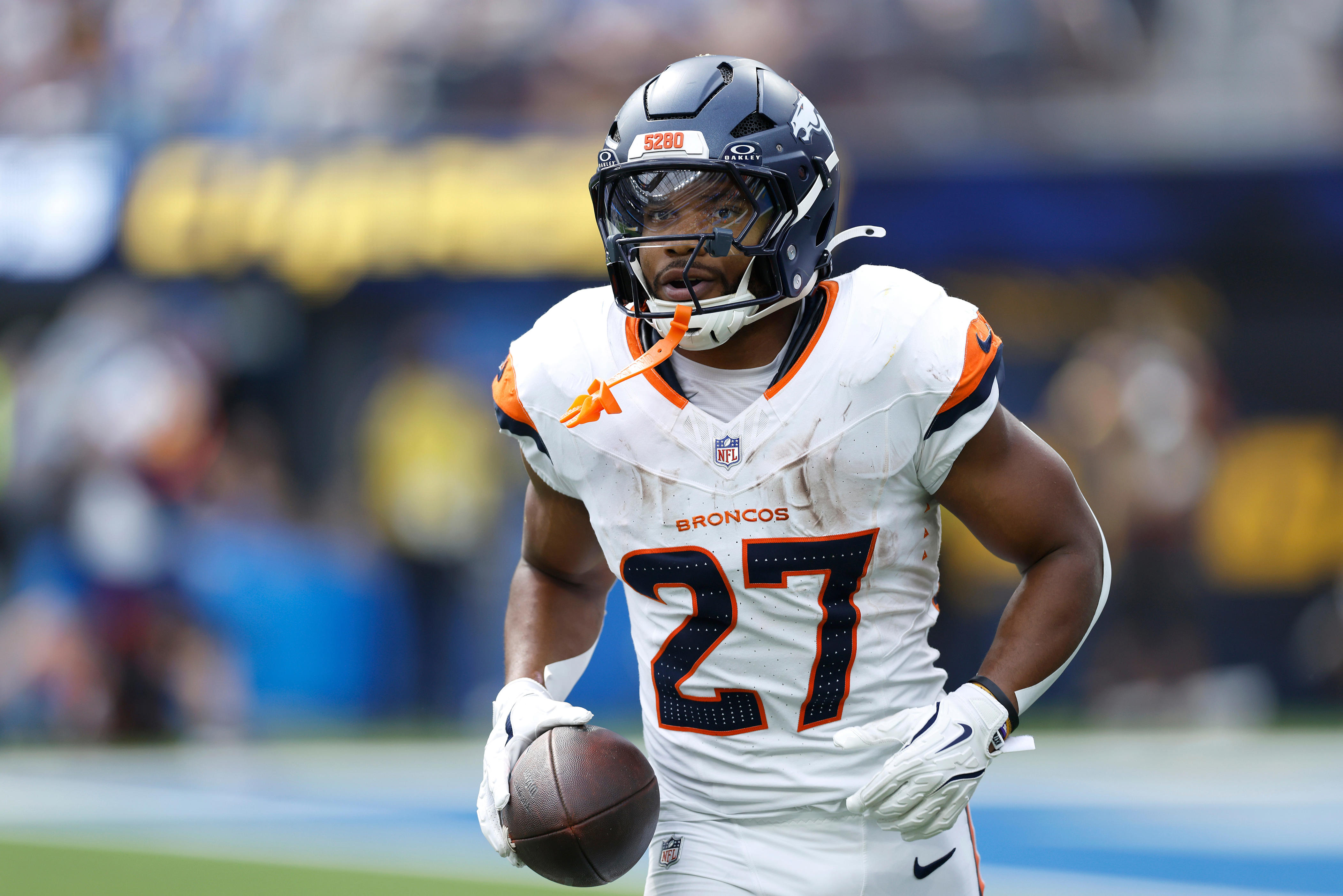 Broncos have 10 players on injured reserve going into playoff week<br><br>