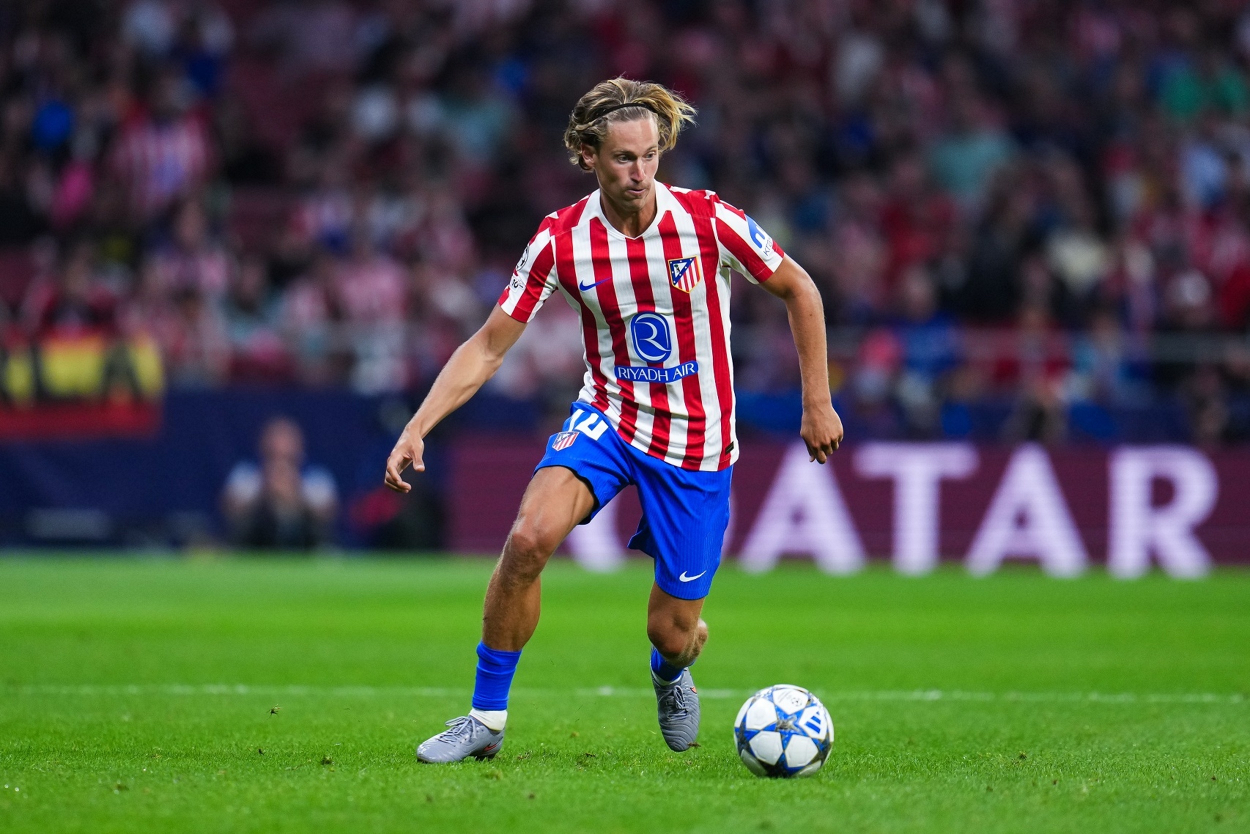 Report: Man United make £30 million offer for versatile Spain international