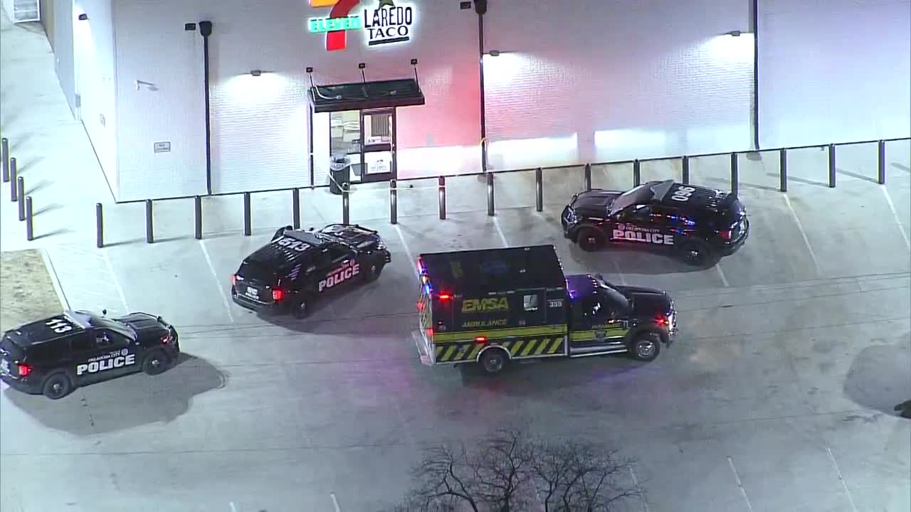Police investigating after man with gunshot wound walks into southwest ...