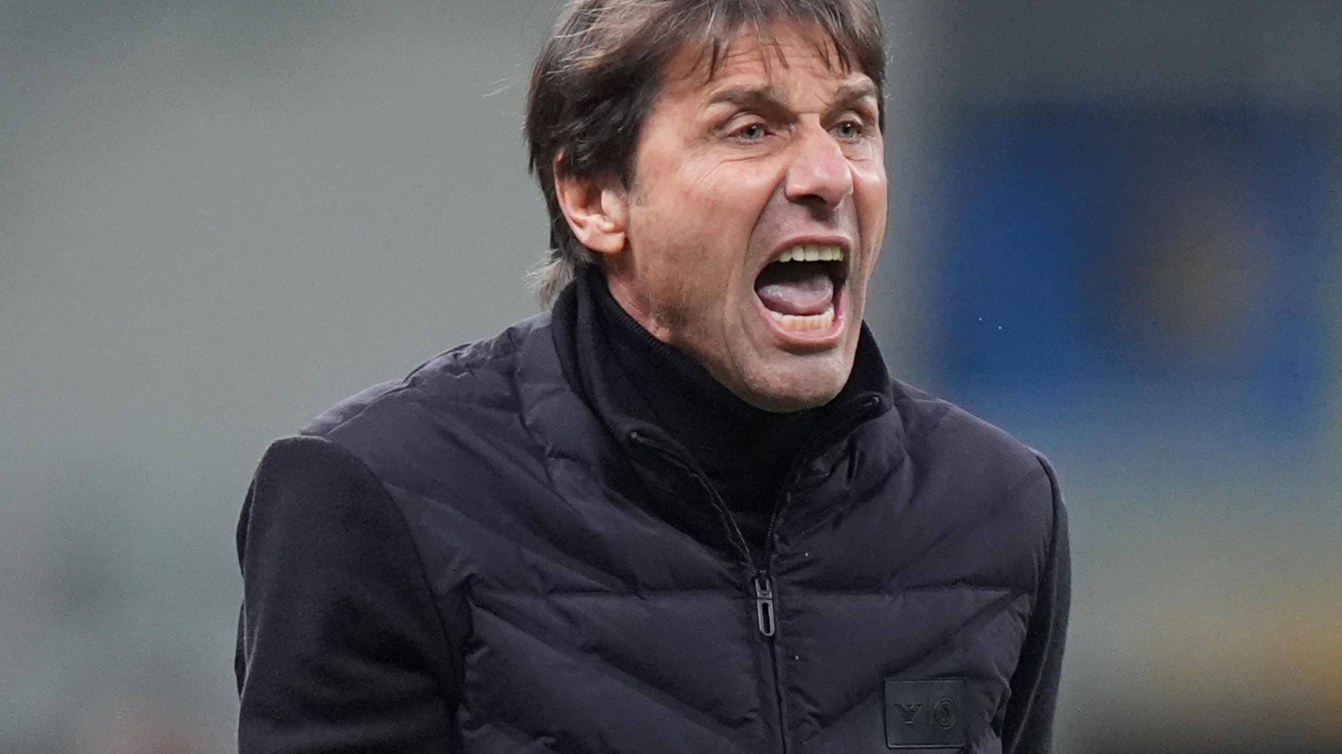 Conte squalificato due giornate per «le offese» al quarto uomo durante ...