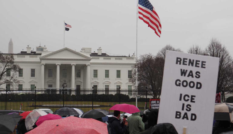 Trump scraps temporary protections for Somalis as ICE outrage spreads