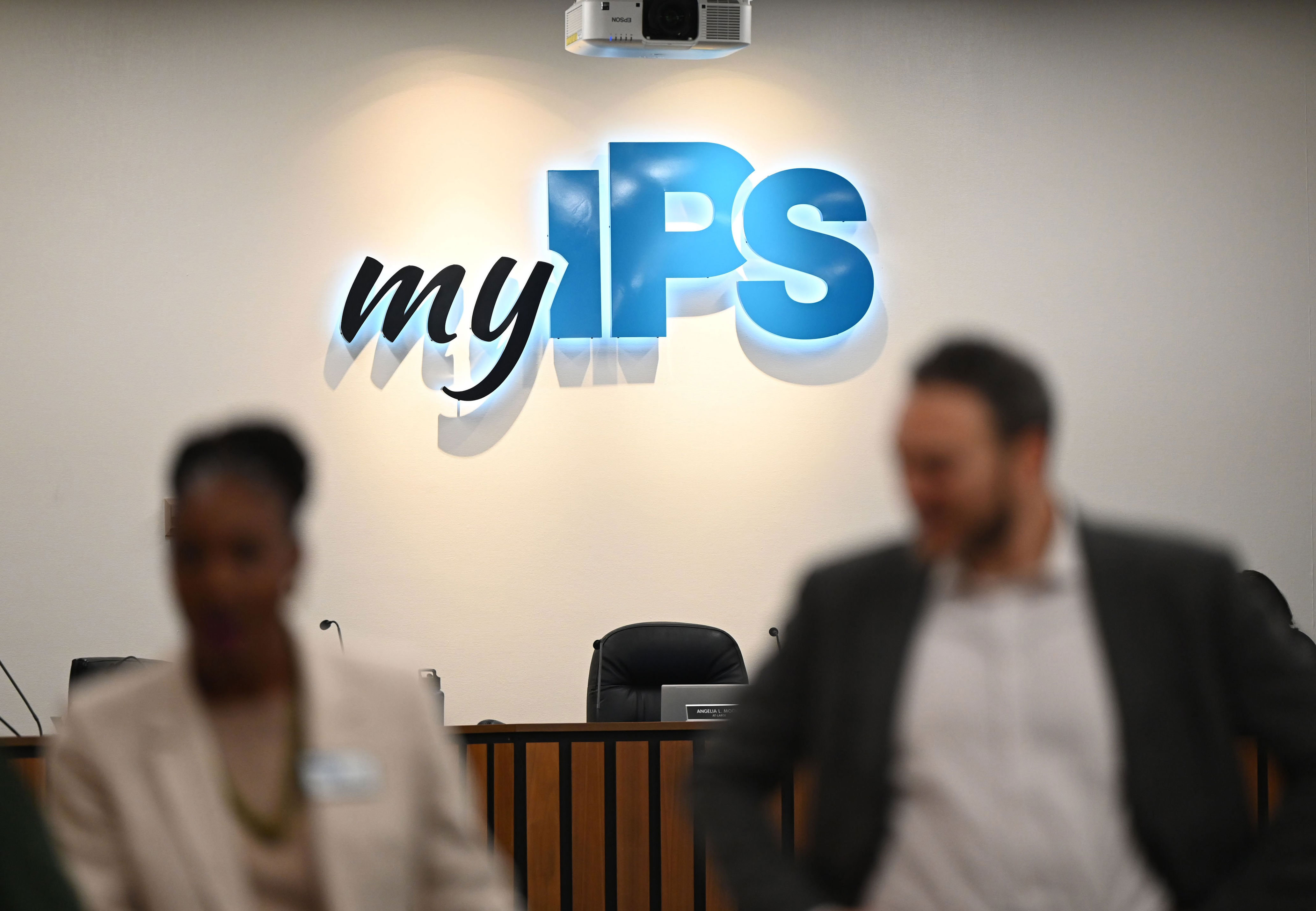 IPS rescinds resolutions about undocumented students and floats new ...