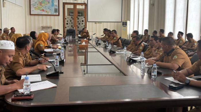 Sekkab Halmahera Timur Ricky Richfat gelar raker, 7 JPTP yang baru dilantik juga ikut