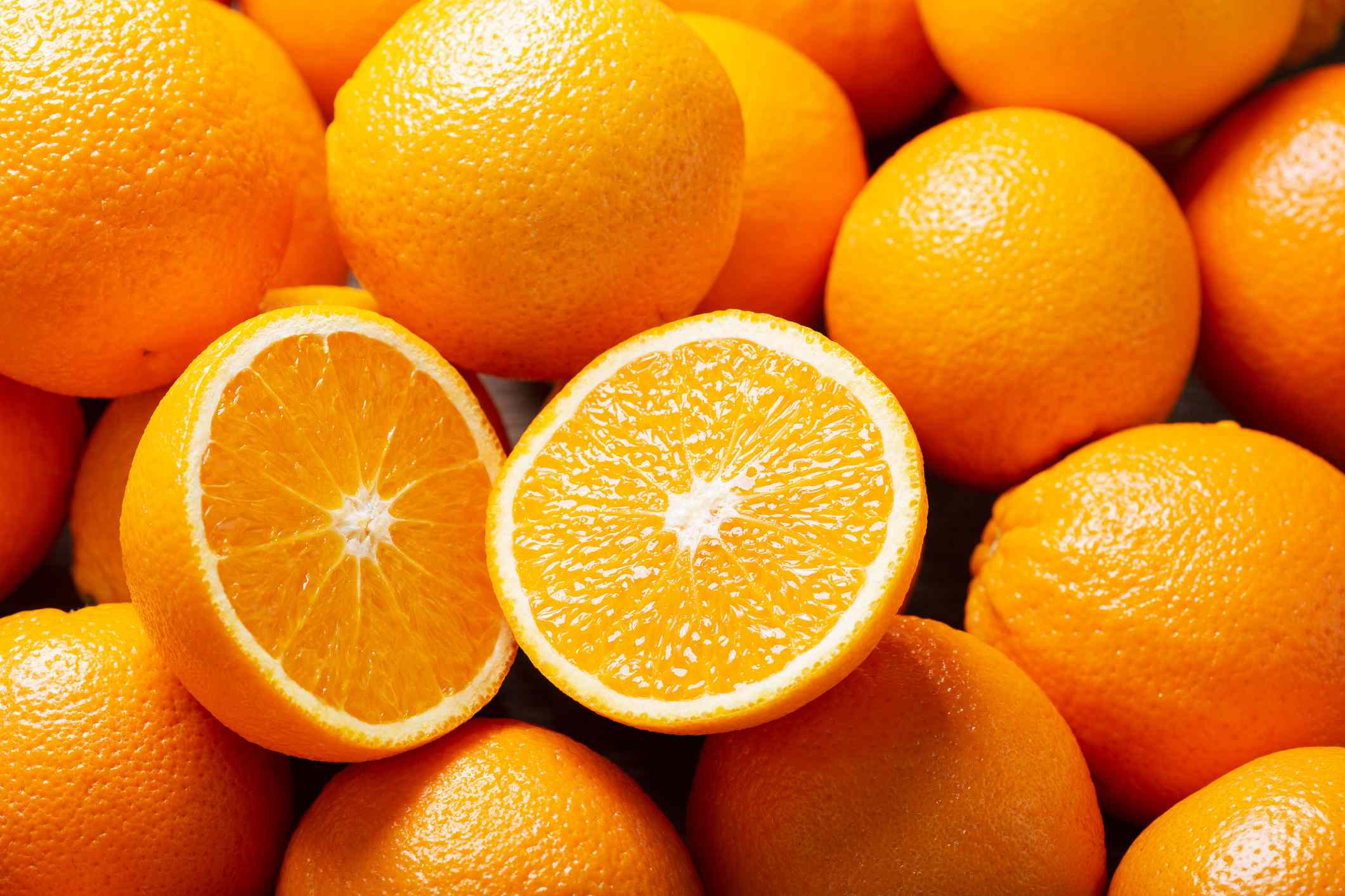 The best time to eat oranges for energy and vitamin C
