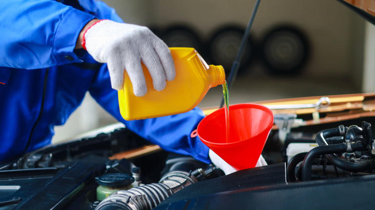 Semi-synthetic vs. synthetic blend oil: Are they the same thing?