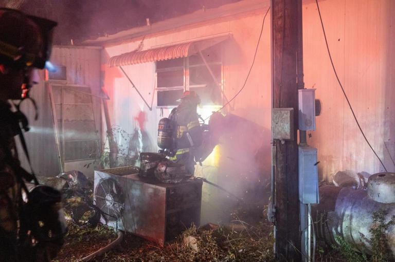 Overnight house fire in Marion County sparks investigation