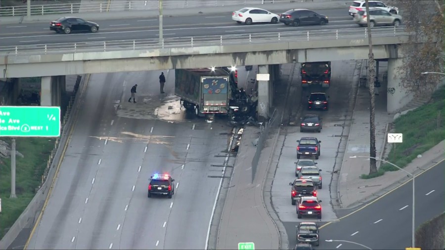 Fiery crash involving big rig shuts down 101 Freeway lanes