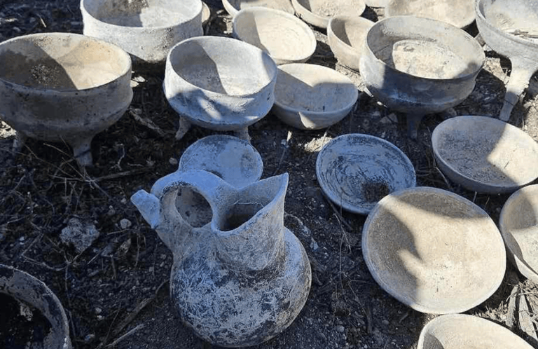 Tesoro arqueológico en Oaxaca: albañiles hallan oro y tumbas; el INAH interviene