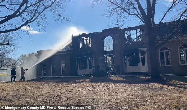 $1m mansion is completely destroyed by fire thanks to owner's act of ...