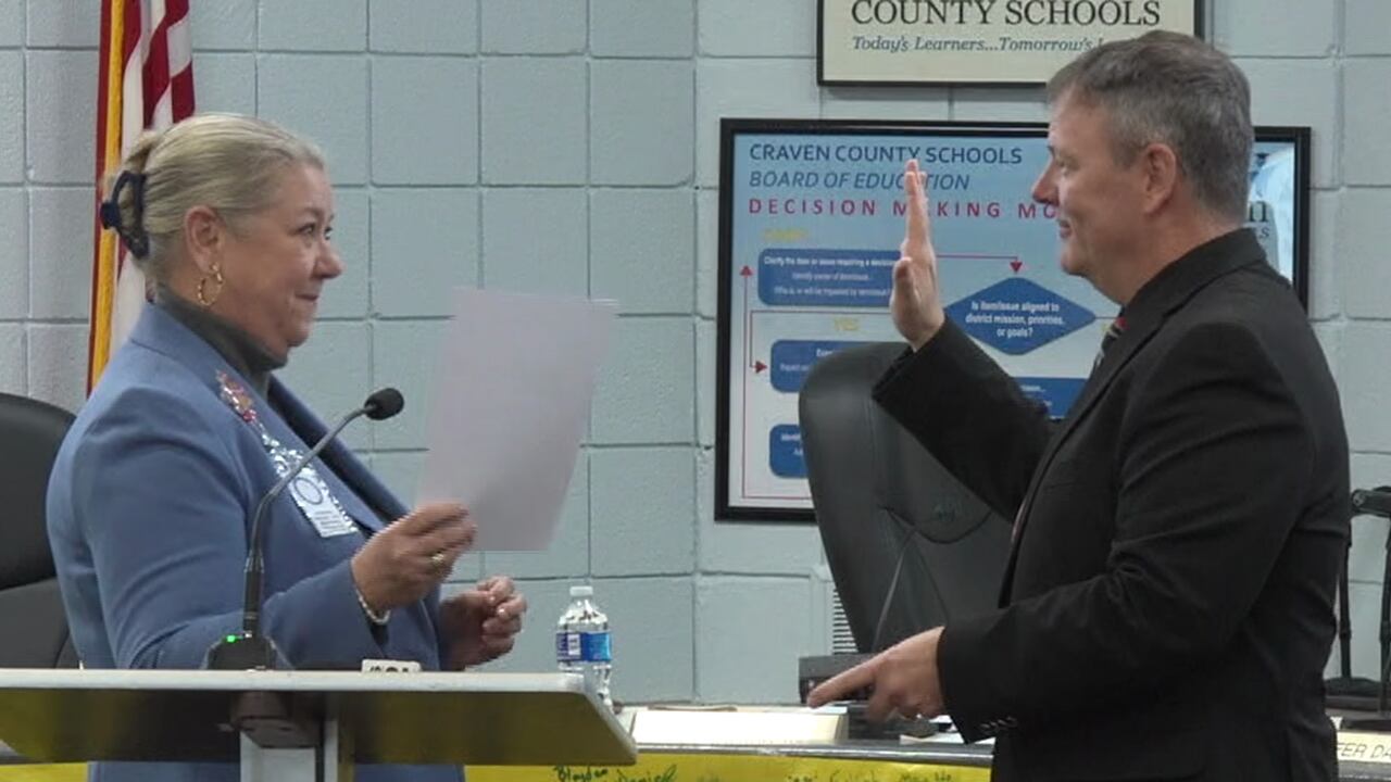 Cheeseman sworn in as Craven County Schools superintendent