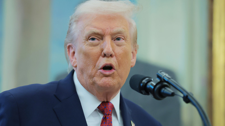 Why does Donald Trump make a 'slurping' sound when he talks? A language ...