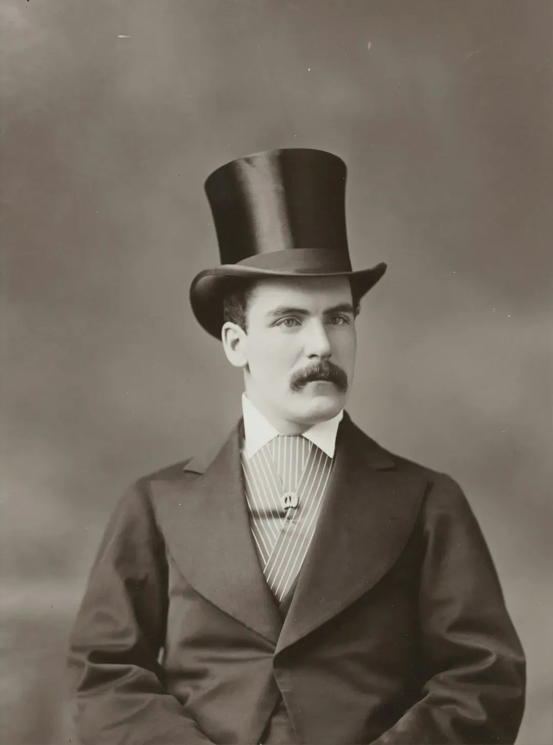 The most mysterious unsolved cases in history