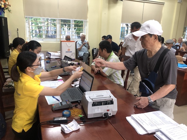 Mức lương hưu hằng tháng 2026 đối với người tham gia bảo hiểm xã hội bắt buộc