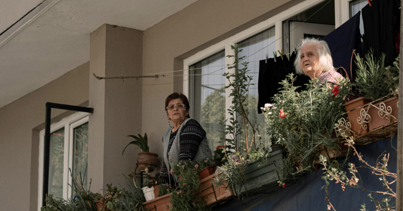 Entitled neighbor files multiple complaints to HOA about new tenants ...