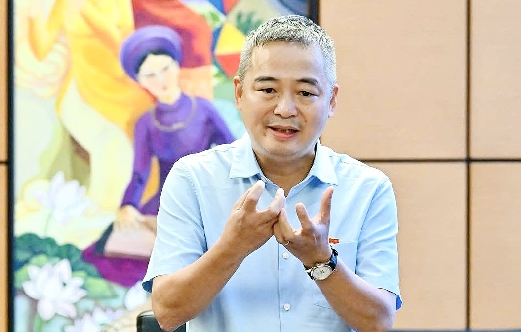 Góc khuất sau mỗi lần bác sĩ đổi thuốc