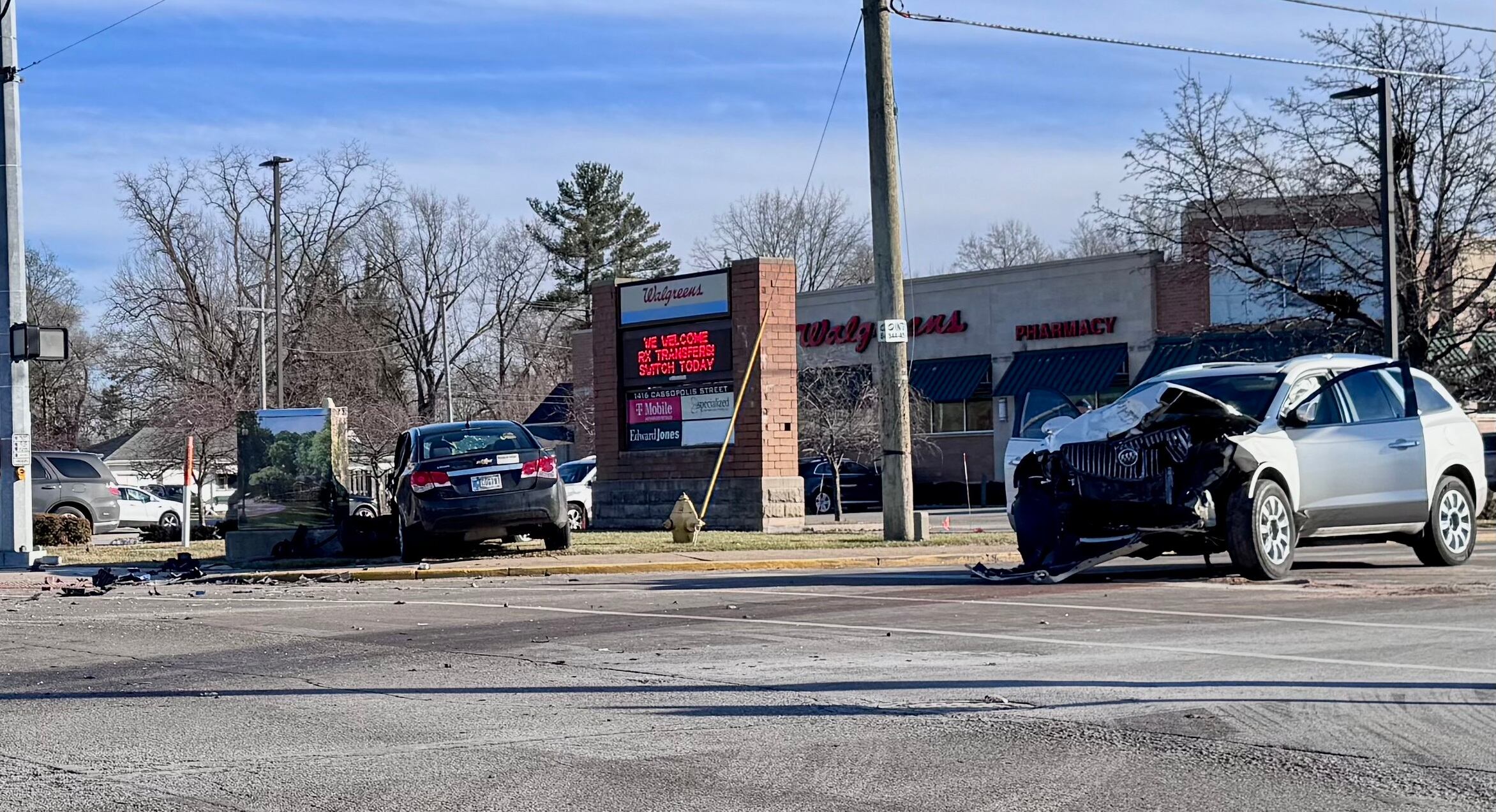 2 hospitalized after police chase ends in crash in Elkhart