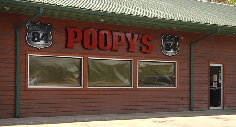Poopy’s bar and restaurant in Savanna for sale