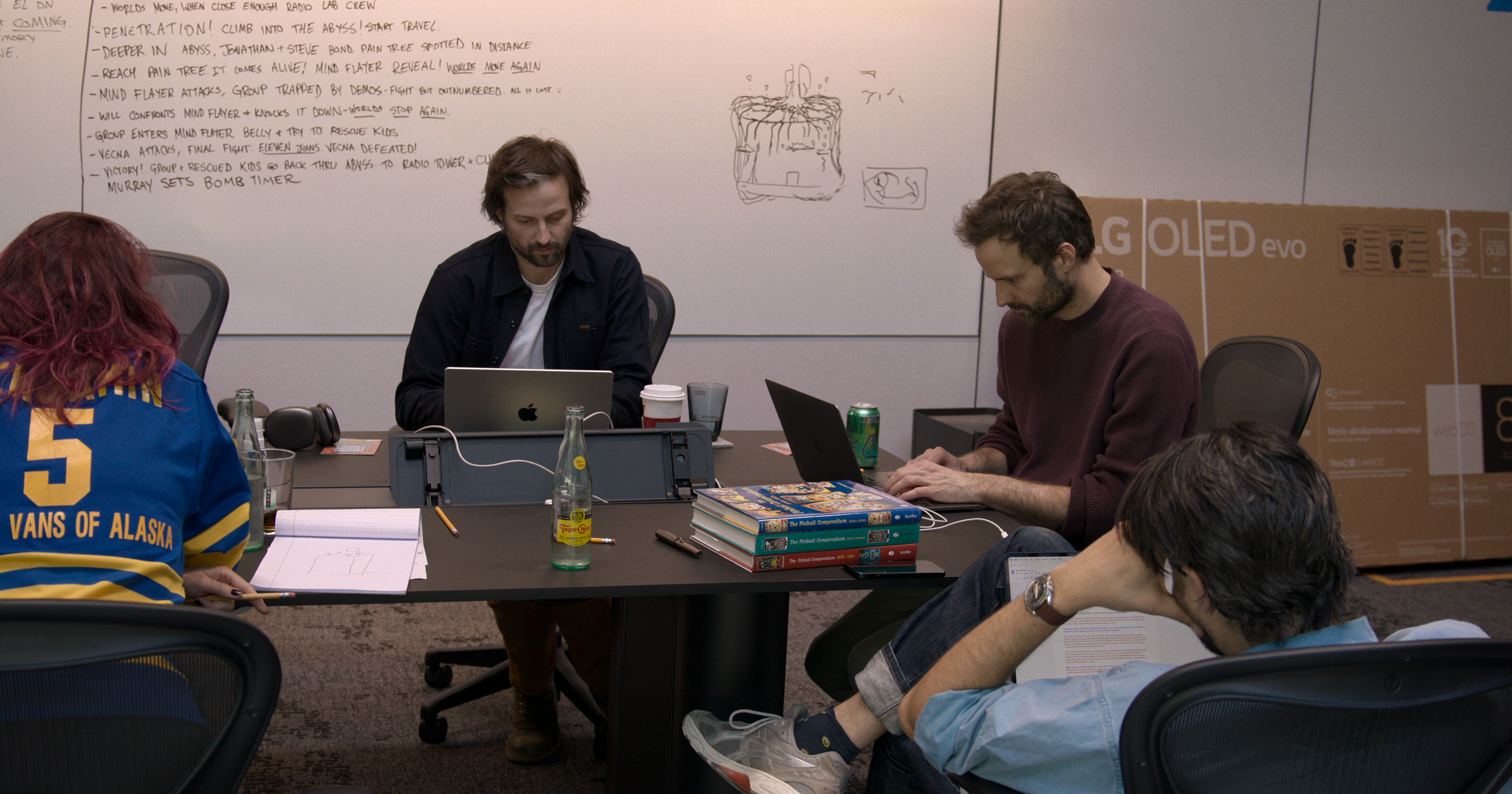 'Stranger Things' documentary reveals that writers, actors and crew ...