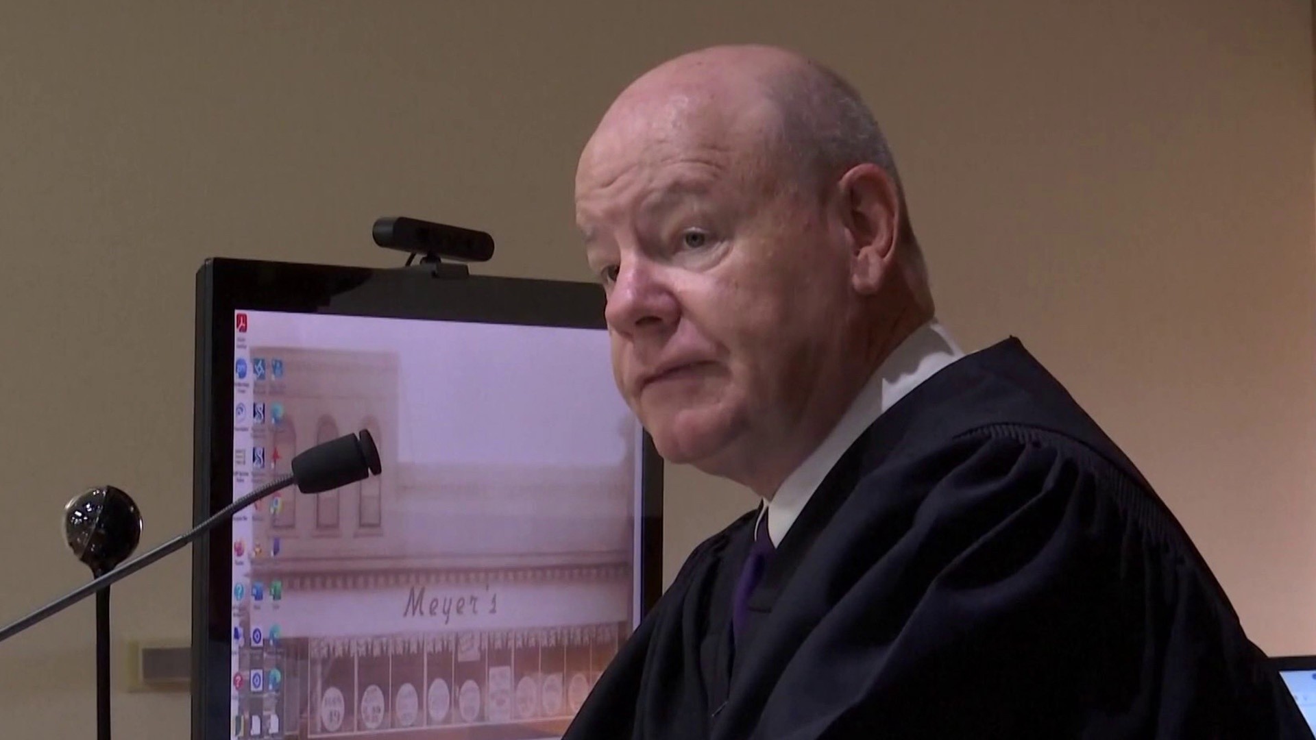 Police search for suspect after Indiana judge, wife shot at home